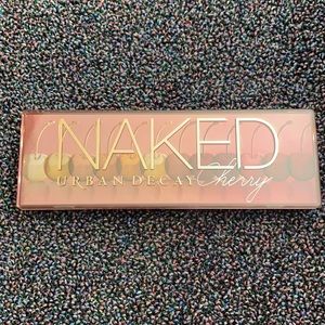Urban Decay Naked Cherry Palette